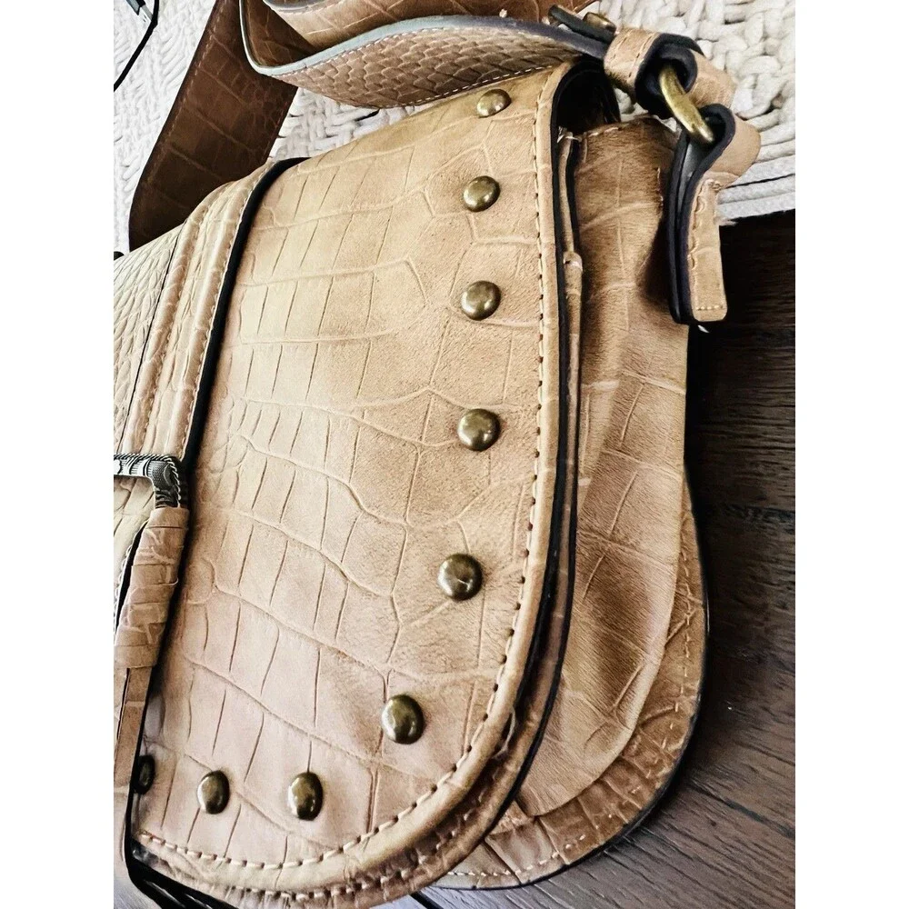 Jessica Simpson Asher Camel Brown Vegan Leather Crossbody Saddle Bag Purse Studs